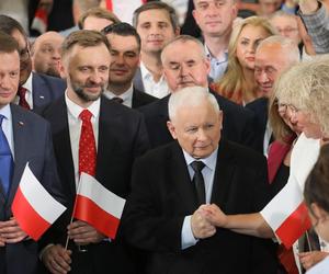 Premier Mateusz Morawiecki i prezes PiS Jarosław Kaczyński 1 października zagoszczą w Spodku