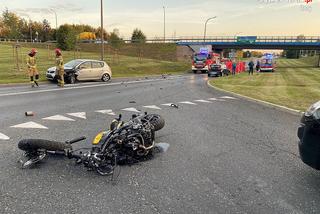 Motocyklista huknął w samochód. Tragiczny wypadek w Żorach