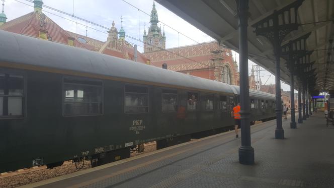 Bajpas kartuski: Ostatni przejazd retro pociągiem przed modernizacją linii