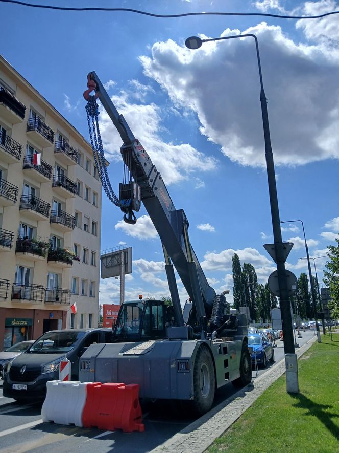 Tramwajowy remont pl. Zawiszy w Warszawie