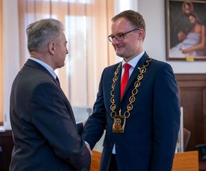 Zaprzysiężenie nowego prezydenta Zabrza. Kamil Żbikowski złożył ślubowanie i zwrócił się do mieszkańców