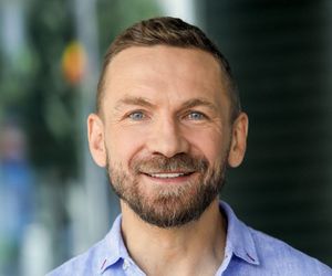 Szokujący powrót Przemka Kossakowskiego. Zmieni życie wielu rodzin