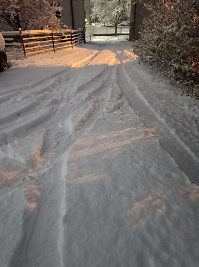 Atak zimy w Polsce. Zasypane miasta na Waszych zdjęciach