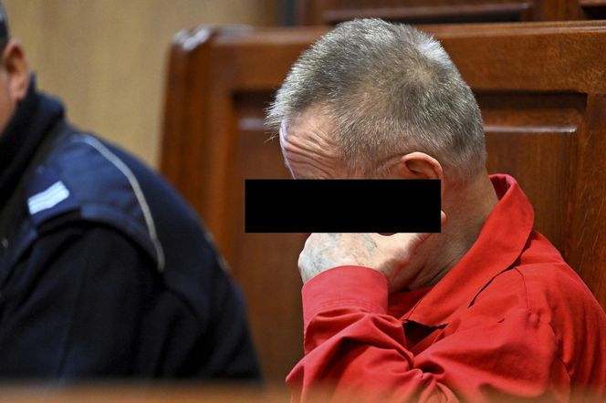 Morderstwo pary niemieckich emerytów na Mokotowie. Oskarżony: „Zrobili ze mnie zabójcę z chęci awansu”