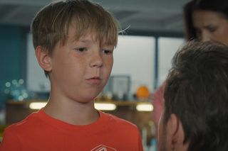 M jak miłość odcinek 1829. Szymek (Staś Szczypiński), Marcin (Mikołaj Roznerski)