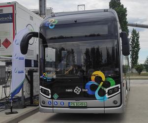 Tankowanie autobusu wodorowego ZEPAK w Koninie