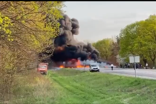 Tragiczny wypadek na zachodzie Ukrainy. Pożar aut było widać z daleka! Zginęło 27 osób [WIDEO]