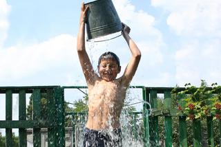Akcja Ice Bucket Challenge dla chorób rzadkich - oblej się wodą i wspieraj chorych
