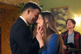 Barwy szczęścia odc. 3226. Agata (Natalia Zambrzycka), Ignacy (Olaf Staszkiewicz)