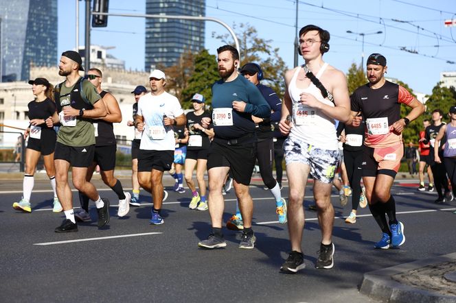 Uczestnicy 46. edycji Nationale-Nederlanden Maratonu Warszawskiego