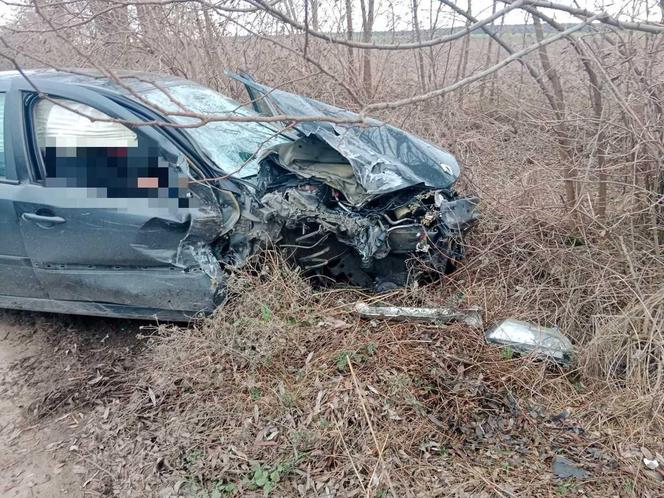 Poważne konsekwencje jazdy po alkoholu i ucieczki przed policją. Sprawca w szpitalu