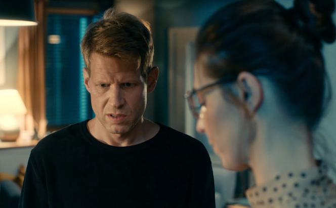 BrzydUla 2 odc. 201. Ula (Julia Kamińska), Sebastian (Łukasz Garlicki)