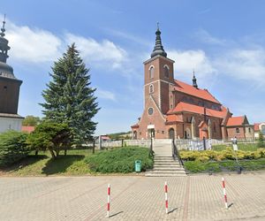 Niewielka wieś w Małopolsce. W tej szkole uczył religii Karol Wojtyła 