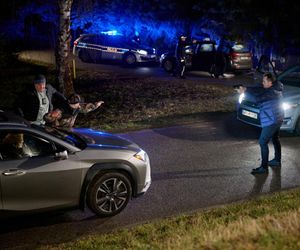 Na Wspólnej, odc 4030. Monika (Sylwia Gliwa), Beata (Katarzyna Ptasińska), Sławek (Mariusz Słupiński)