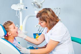 Leczenie zębów u dzieci - ozon zamiast wiertła