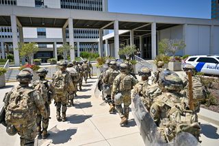 Pentagon tworzy tajną jednostkę do tłumienia zamieszek? Plan budzi kontrowersje