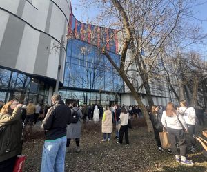 Ewakuacja w Centrum Handlowym Młociny. Na miejscu pracują służby