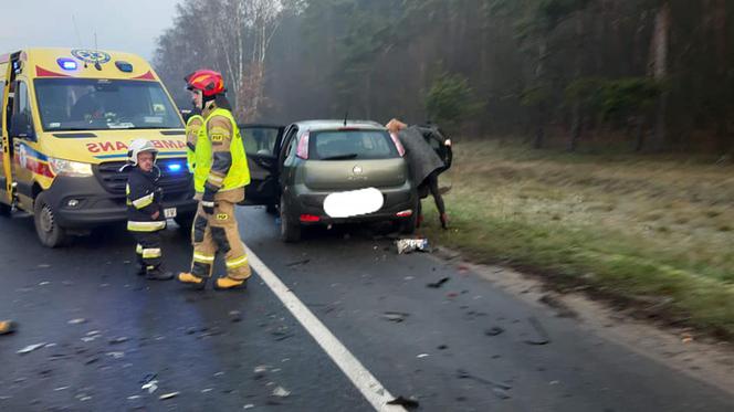 ​Poważny wypadek pod Bydgoszczą! Są ranni, w tym dwoje dzieci! [ZDJĘCIA] 