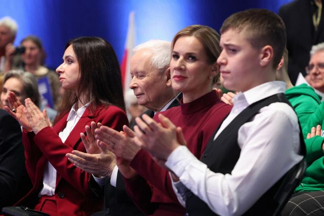 Małgorzata Trzaskowska vs Marta Nawrocka