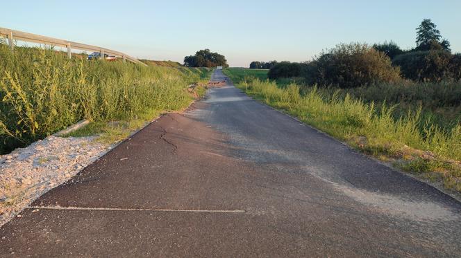 Zniszczona ścieżka rowerowa Goniembice Osieczna