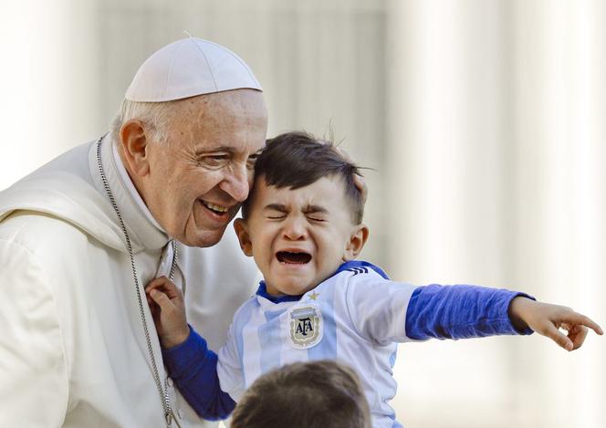 https://cdn.galleries.smcloud.net/t/galleries/gf-dSEu-Eou8-DH9S_papiez-franciszek-potepia-pedofilie-w-kosciele-664x442-nocrop.jpg