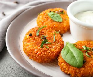 Kotlety z dyni. Szybki przepis na jesienny wege obiad