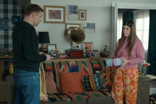 Barwy szczęścia odc. 3019. Agata (Natalia Zambrzycka), Hubert (Marek Molak)