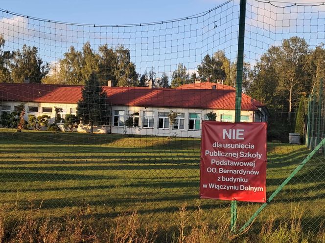Obrońcy Szkoły we Wiaczyniu podczas Dożynek 2025