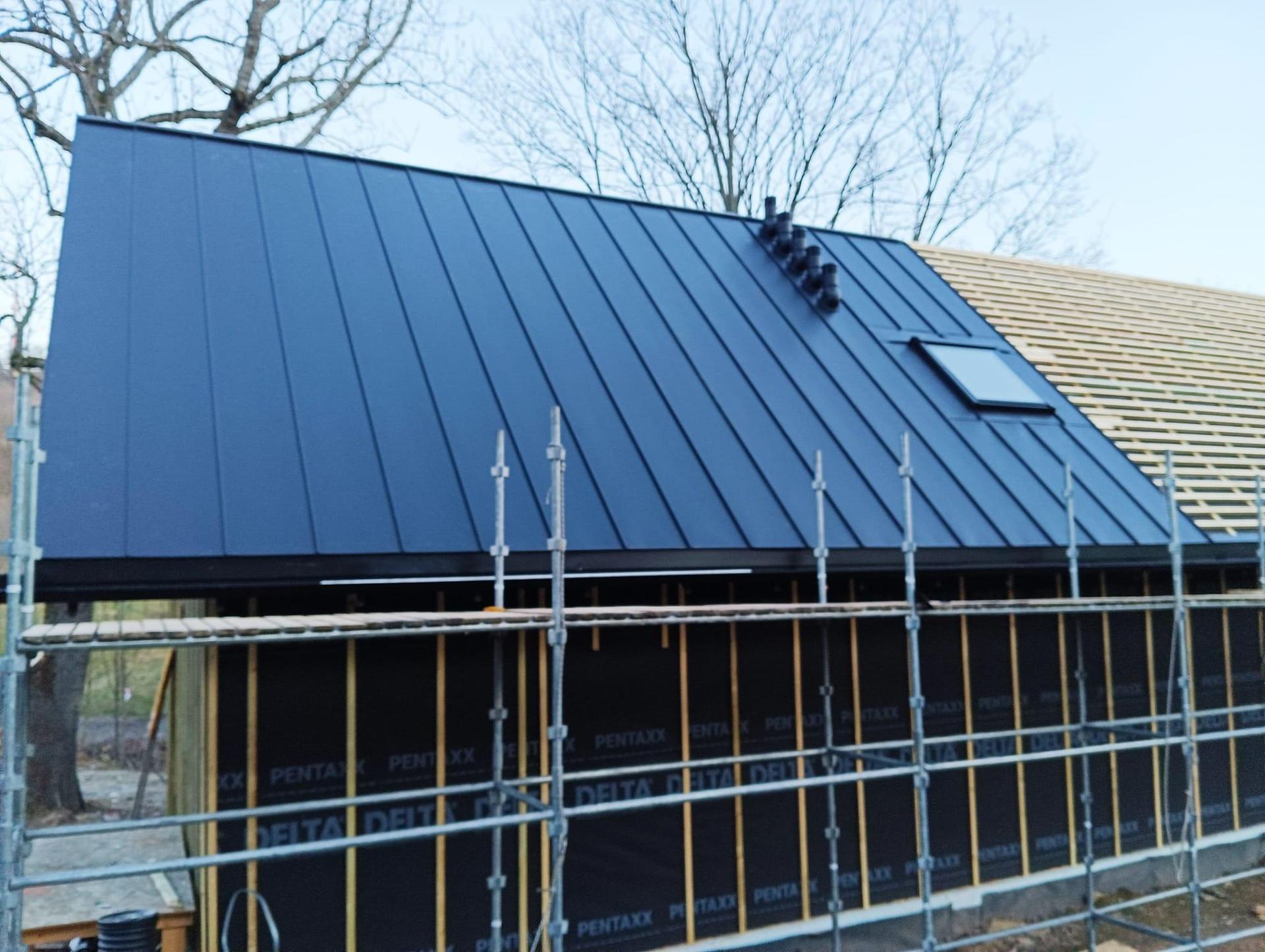 Budowa domu okapowego