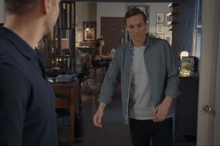 M jak miłość, odcinek 1874: Olek (Maurycy Popiel), Marcin (Mikołaj Roznerski)