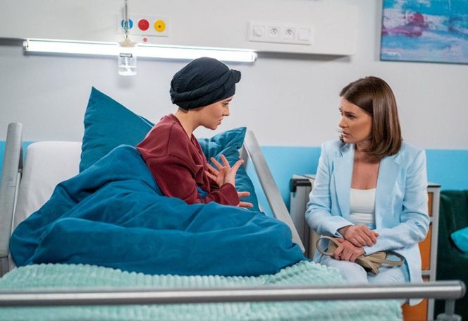 "Pierwsza miłość" streszczenia odcinków 4095-4099. Filip poznaje nazwisko dawcy szpiku dla Angeliki. Jest w szoku