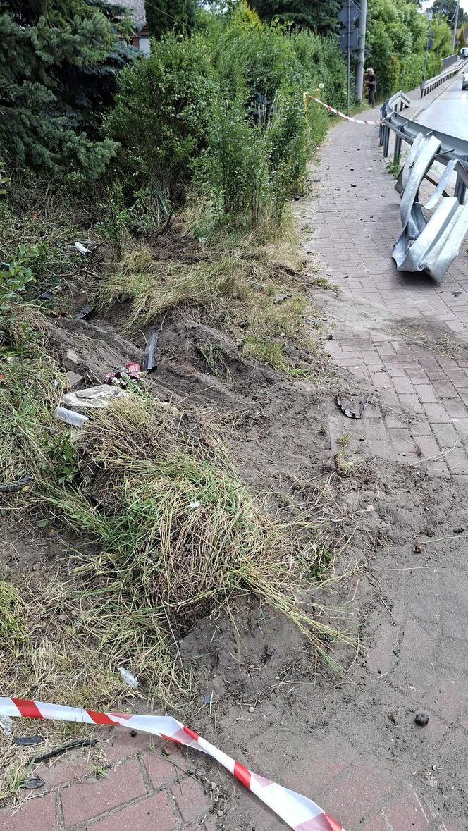 Nocna szarża przy Benedyktyńskiej w Starachowicach. Kierowca i pasażerowie uciekli