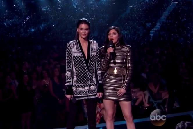 Kendall Jenner i Kylie Jenner na Billboard Music Awards 2015