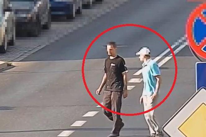 Zidentyfikowano złodziei damskiej torebki z Grudziądza! Po raz kolejny pomogli internauci!