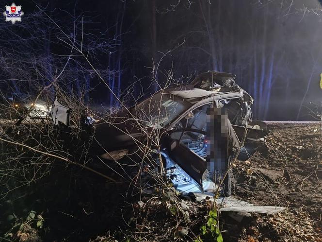wypadek i pożar auta na obrzeżach Lublina