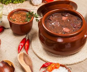 Feijoada: przepis na brazylijski gulasz