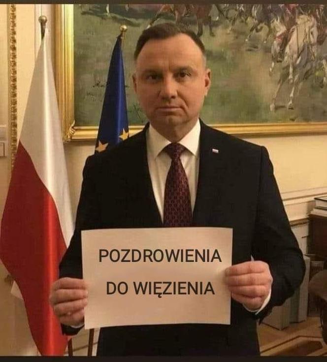 Andrzej Duda stosuje akt łaski na swój sposób