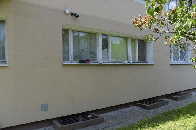 Brat rzucił się z nożem na brata. Wstrząsające relacje sąsiadów. „Krzyczał, że długo nie wytrzyma”