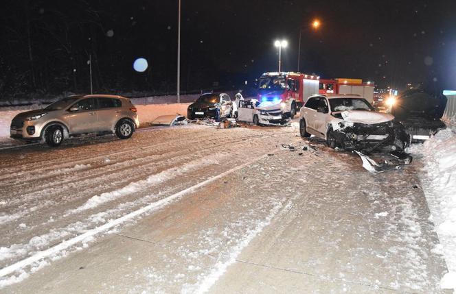 Karambol na A4. Ranne dzieci i kobiety w ciąży w szpitalu 
