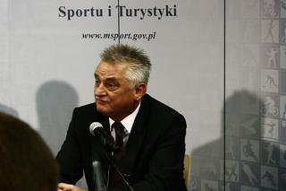 Minister sportu jest zadowolony z postępu prac w Polsce. 