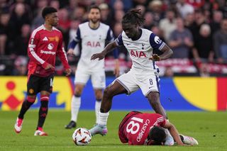 Tottenham - Manchester United RELACJA NA ŻYWO. Tottenham bliżej zwycięstwa! Kuriozalna bramka Brennana Johnsona!