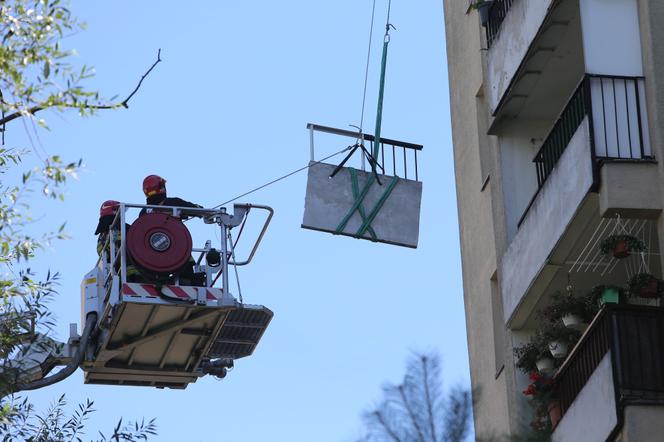 urwany balkon Targówek