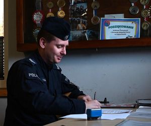 Śląska policja ma dwóch nowych funkcjonariuszy. To Donald i Rokita. Właśnie rozpoczęli szkolenie