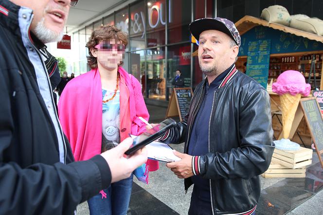 Trzaskowski rozpoczął zbiórkę podpisów w centrum Warszawy