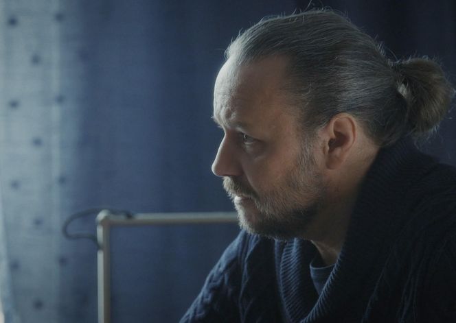 M jak miłość, odcinek 1853: kierownik ośrodka odwykowego (Krzysztof Artur Janczar)