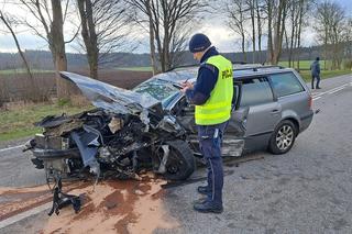 Tragiczny wypadek niedaleko Bytowa. Kierowca zginął na oczach żony