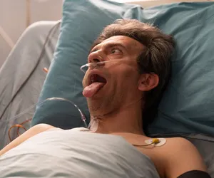 Na dobre i na złe, odcinek 877: Szokujące zachowanie Barta po udarze. To przez matkę tak go wykrzywi! - ZDJĘCIA