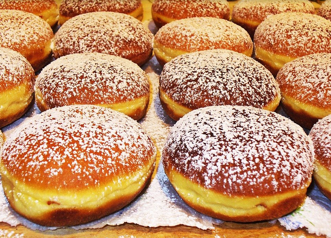 Pączkowy szał trwa! Posłuchaj, jakie pączki kupują gdańszczanie w Tłusty Czwartek