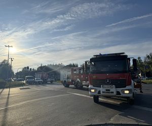 Tragiczny wypadek w Łodzi. Reanimacja motocyklisty. Na miejscu policja i helikopter