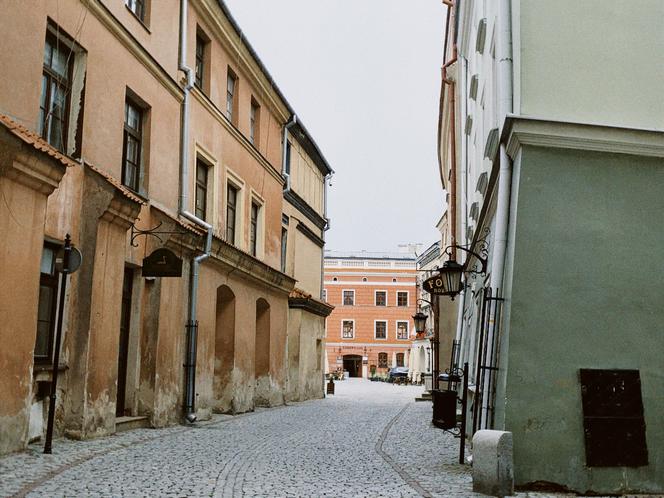 Stare Miasto w Lublinie jest piękne bez względu na pogodę! Zobacz zdjęcia pochmurnego miasta
